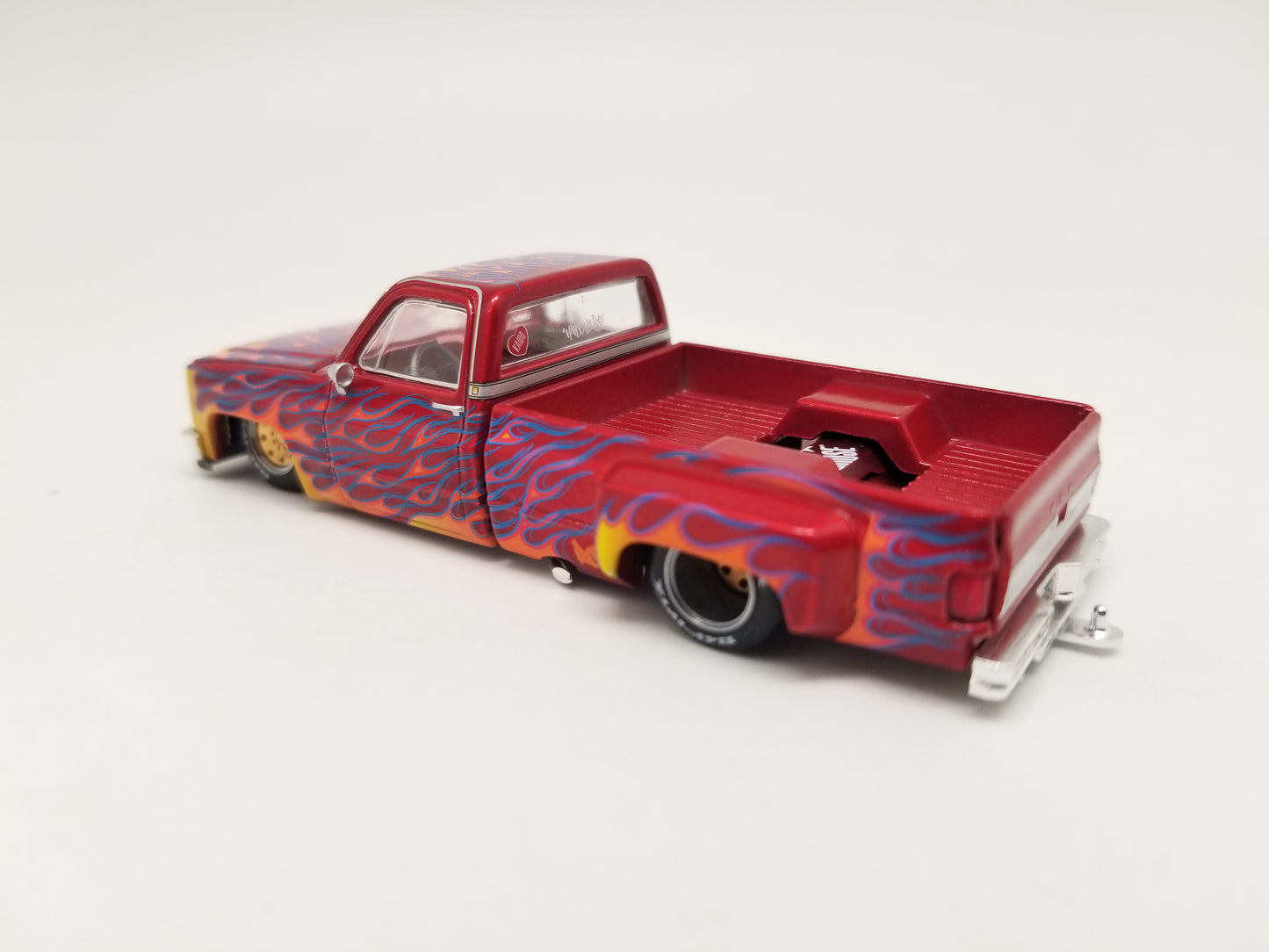 Kaido House 127 Chevrolet Silverado Dually Fire - RED