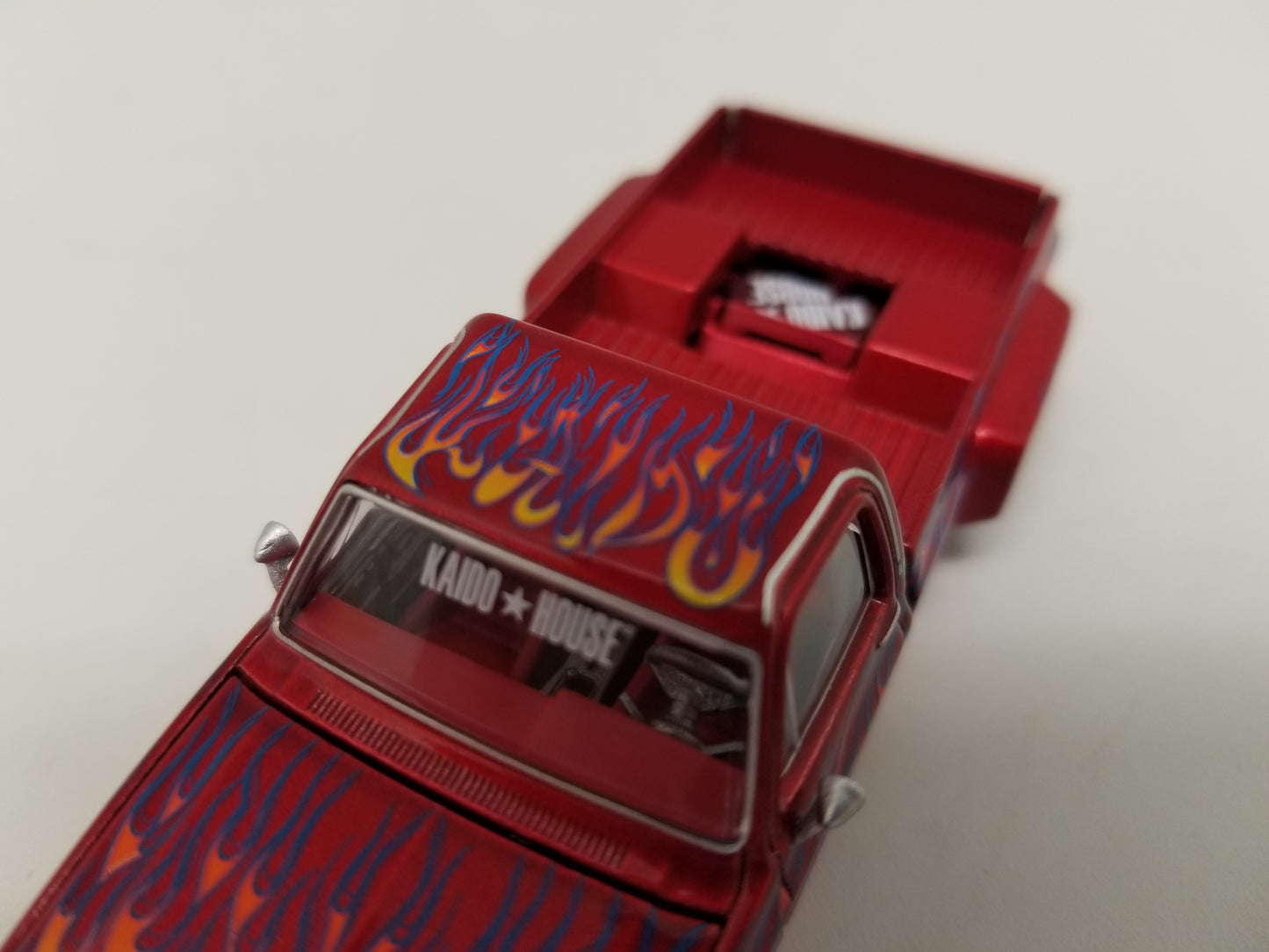 Kaido House 127 Chevrolet Silverado Dually Fire - RED