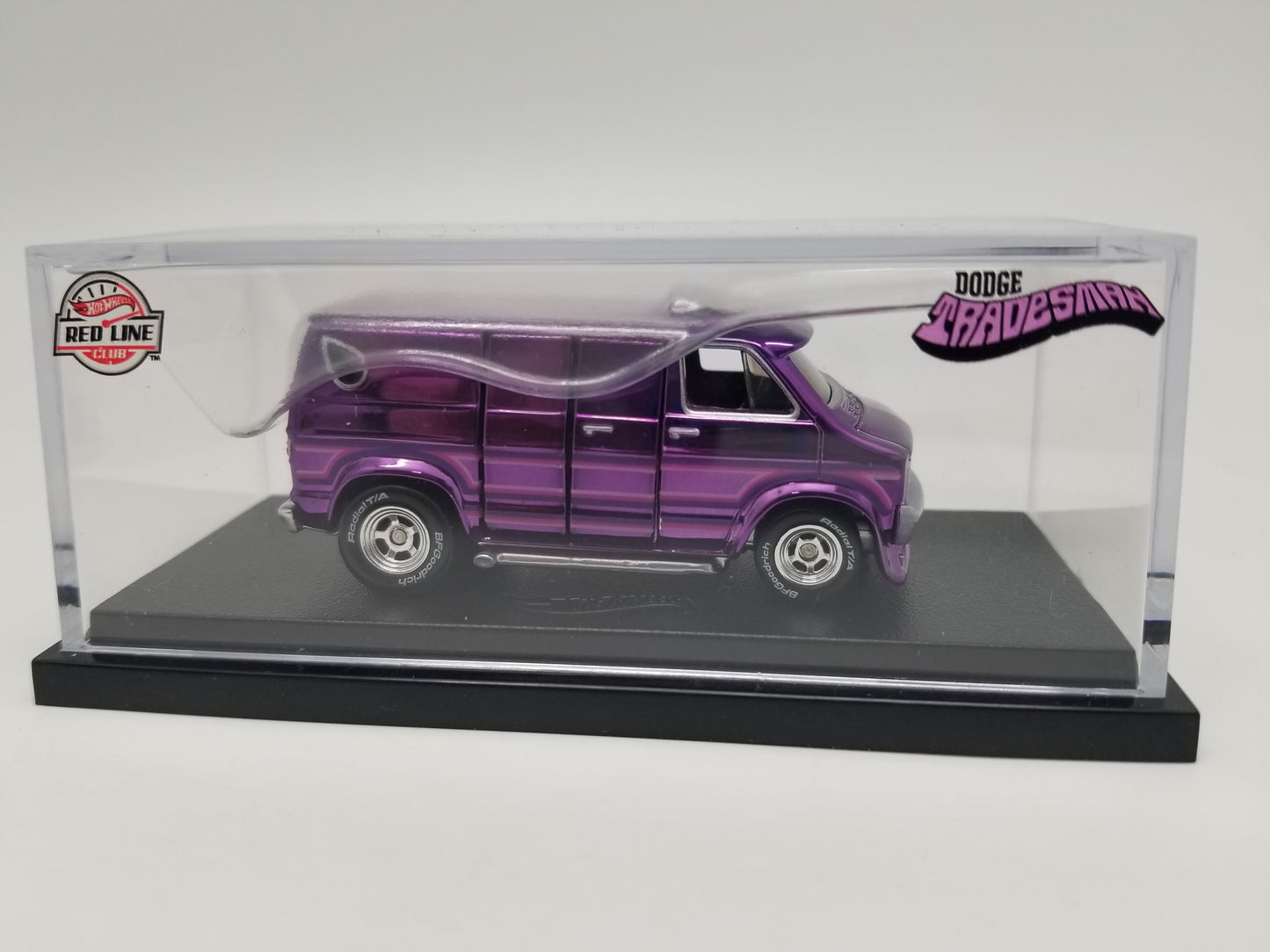 Hot Wheels RLC Dodge Tradesman