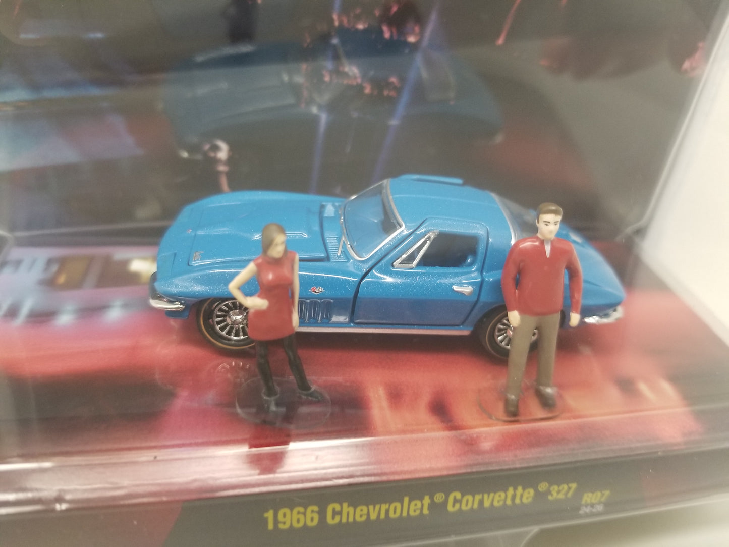 M2 Auto-Figs 1966 Chevrolet Corvette 327 - M2 Diner