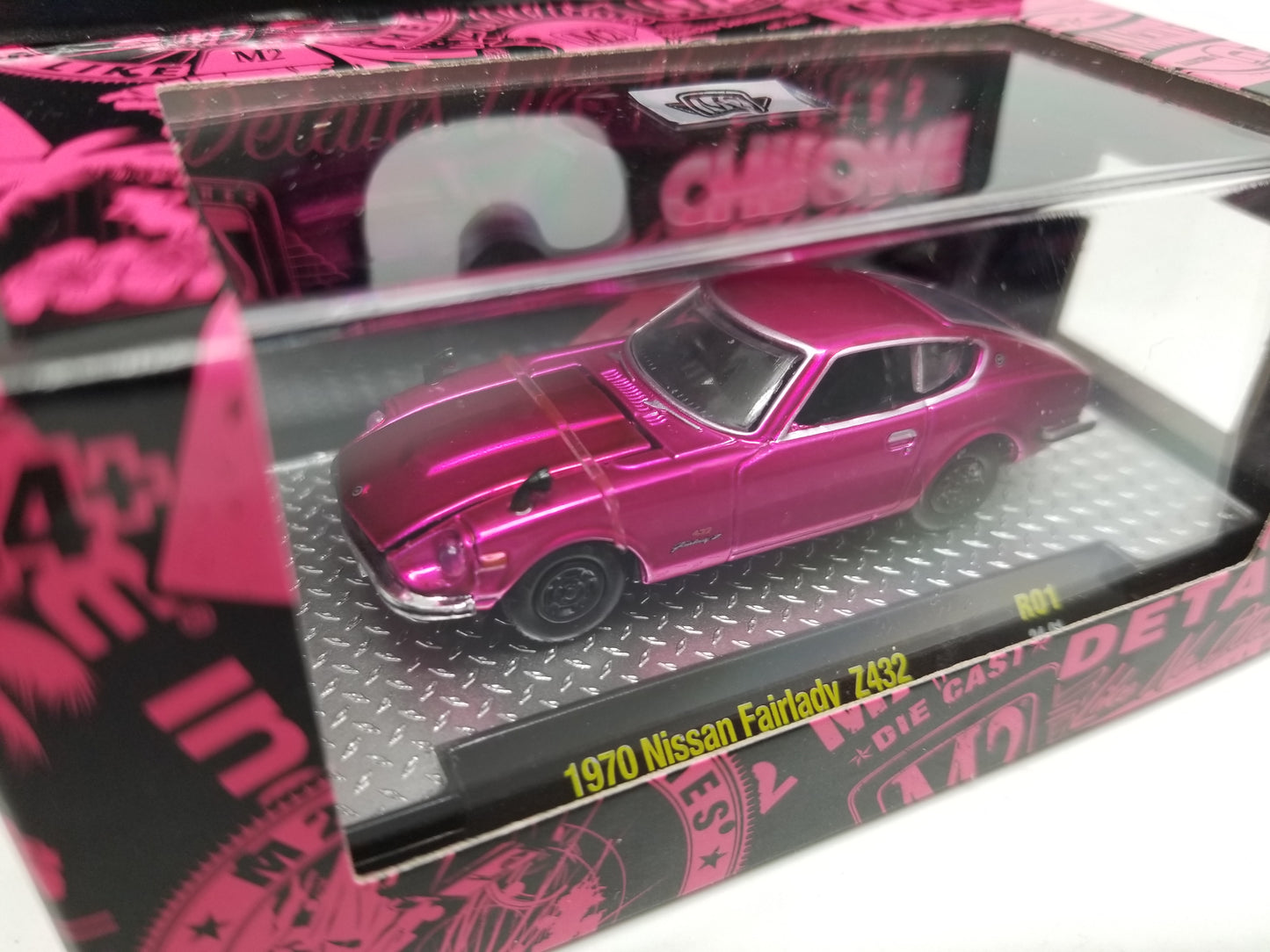 M2 1970 Nissan Fairlady Z432 - Pink Chrome