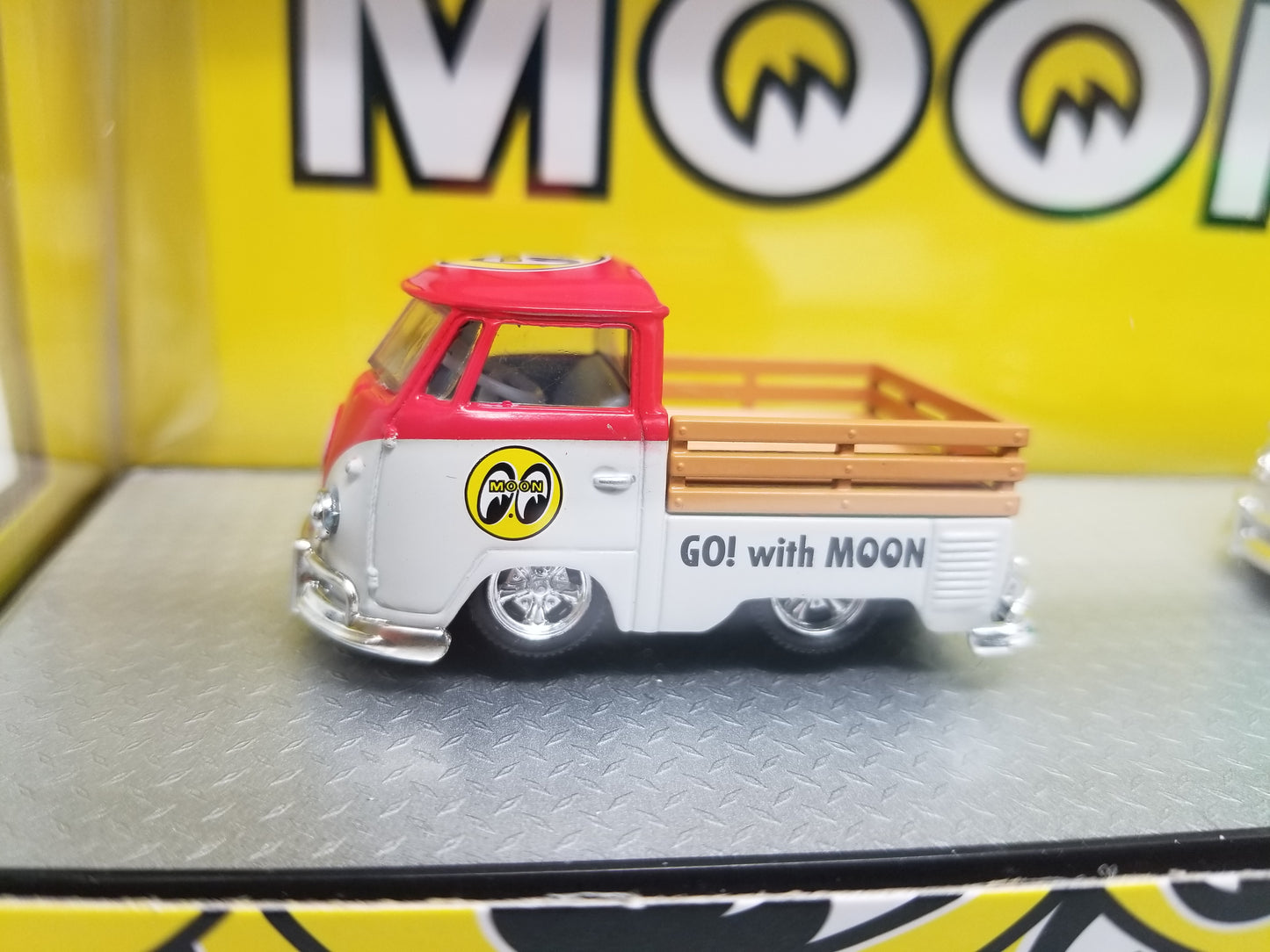 M2 1960 VW Single Cab Trucks (3x) - Mooneyes - Auto Hauler