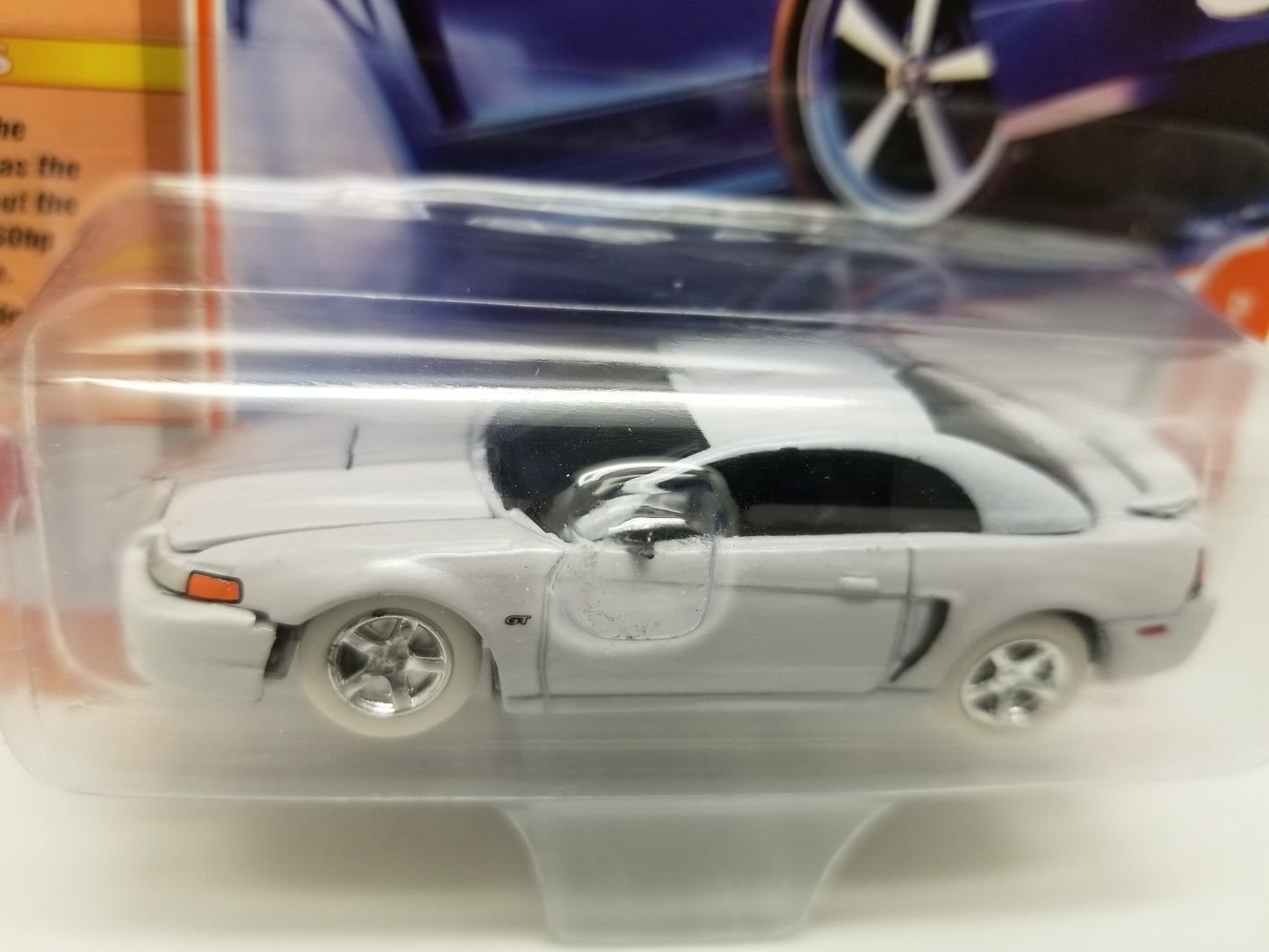 JL CHASE 2003 Ford Mustang - Torch Red - Classic Gold