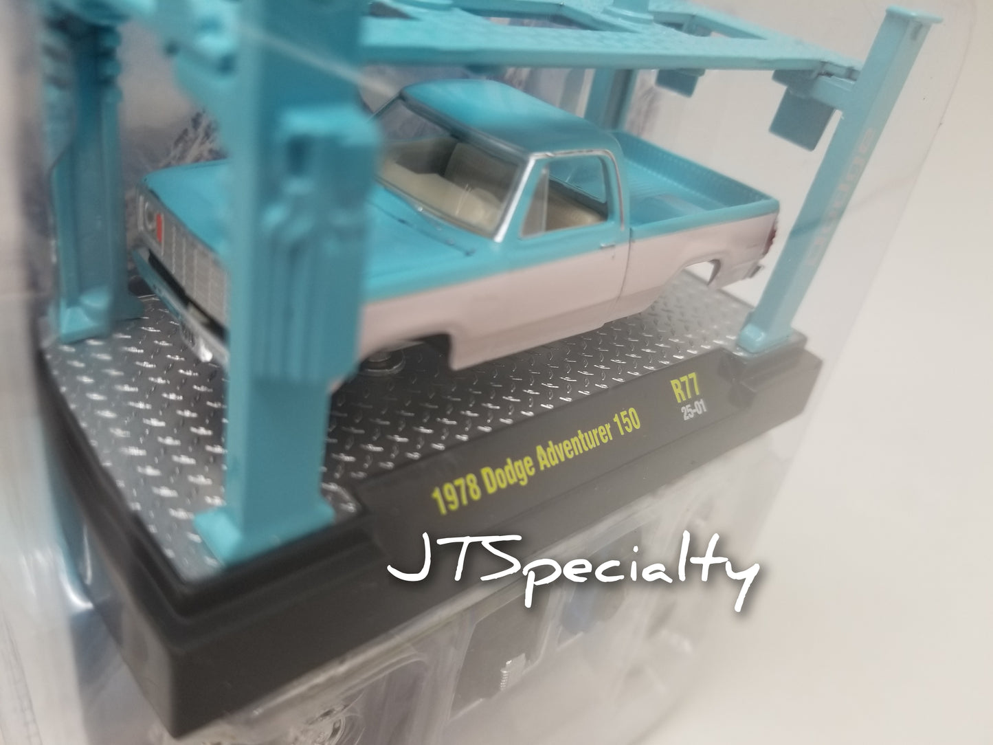 M2 1978 Dodge Adventurer - Model Kit