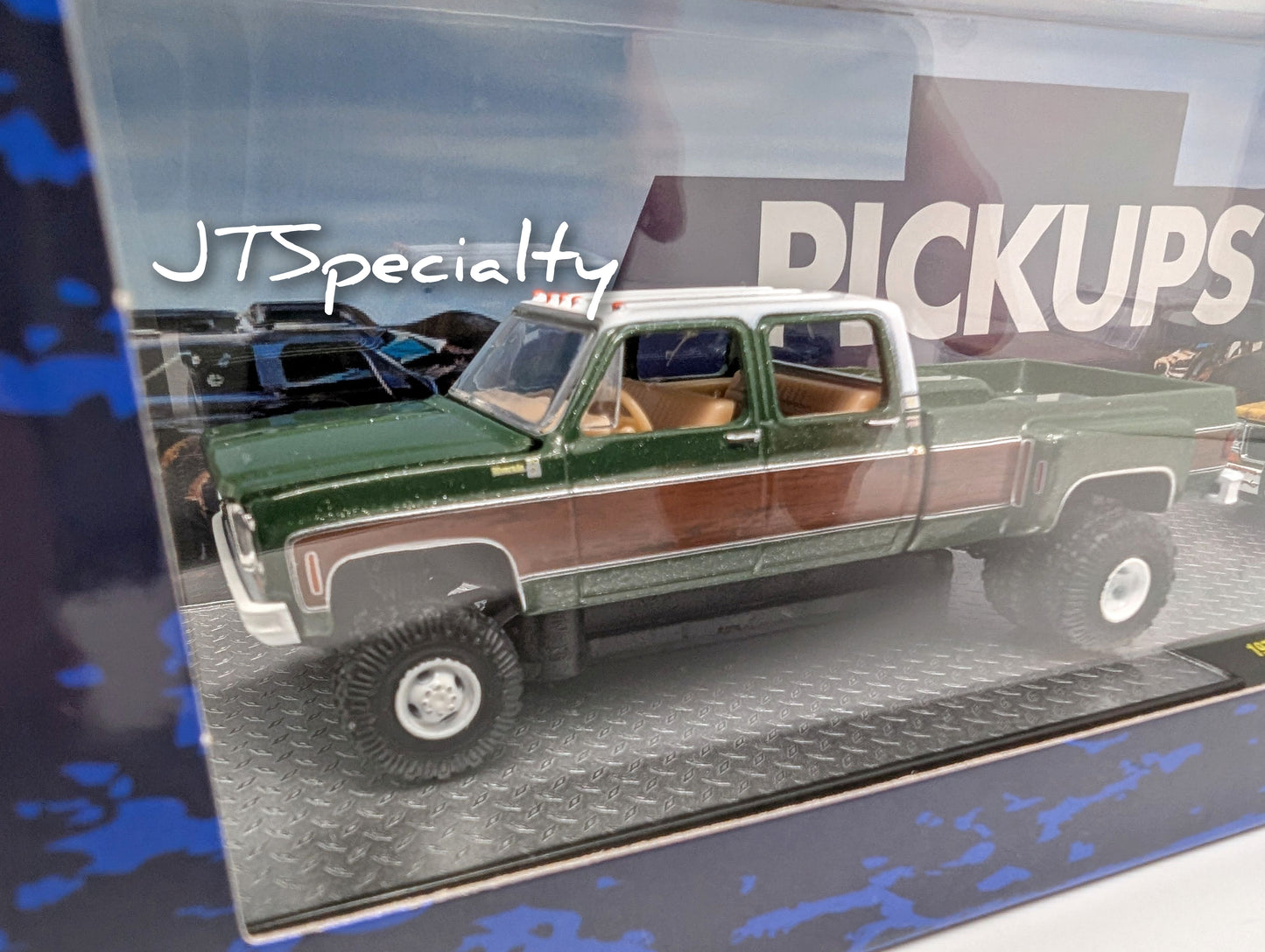 M2 1973 Chevrolet Cheyenne Super 30 & 1975 Chevrolet S30 4X4 - Auto Hauler