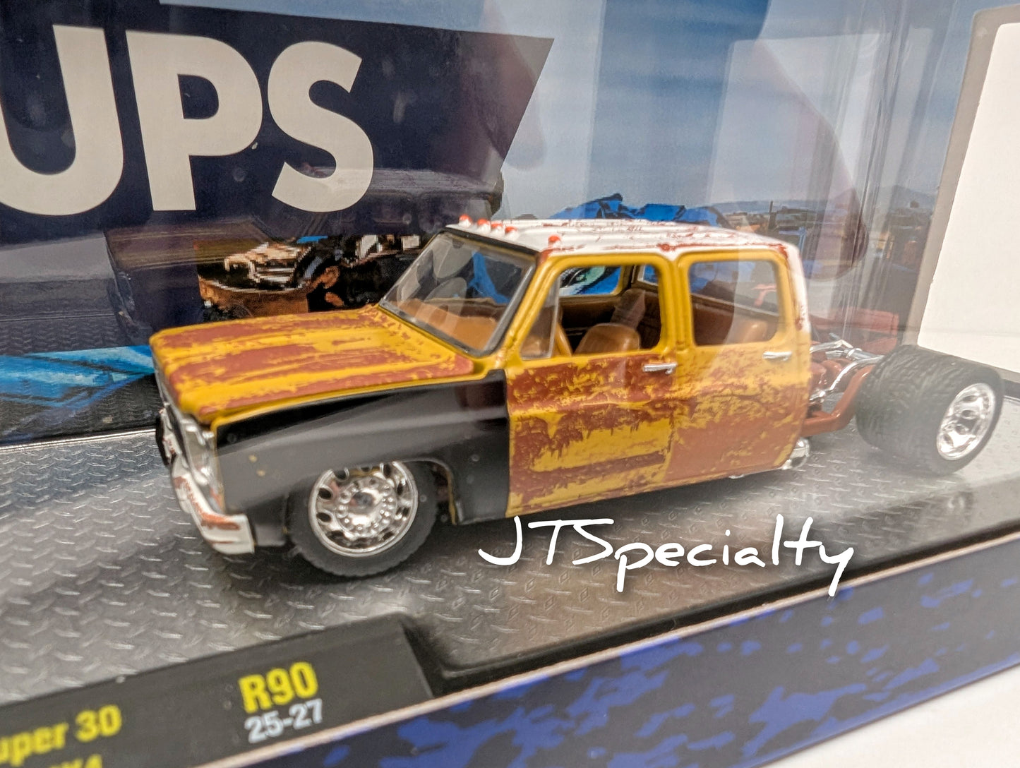 M2 1973 Chevrolet Cheyenne Super 30 & 1975 Chevrolet S30 4X4 - Auto Hauler