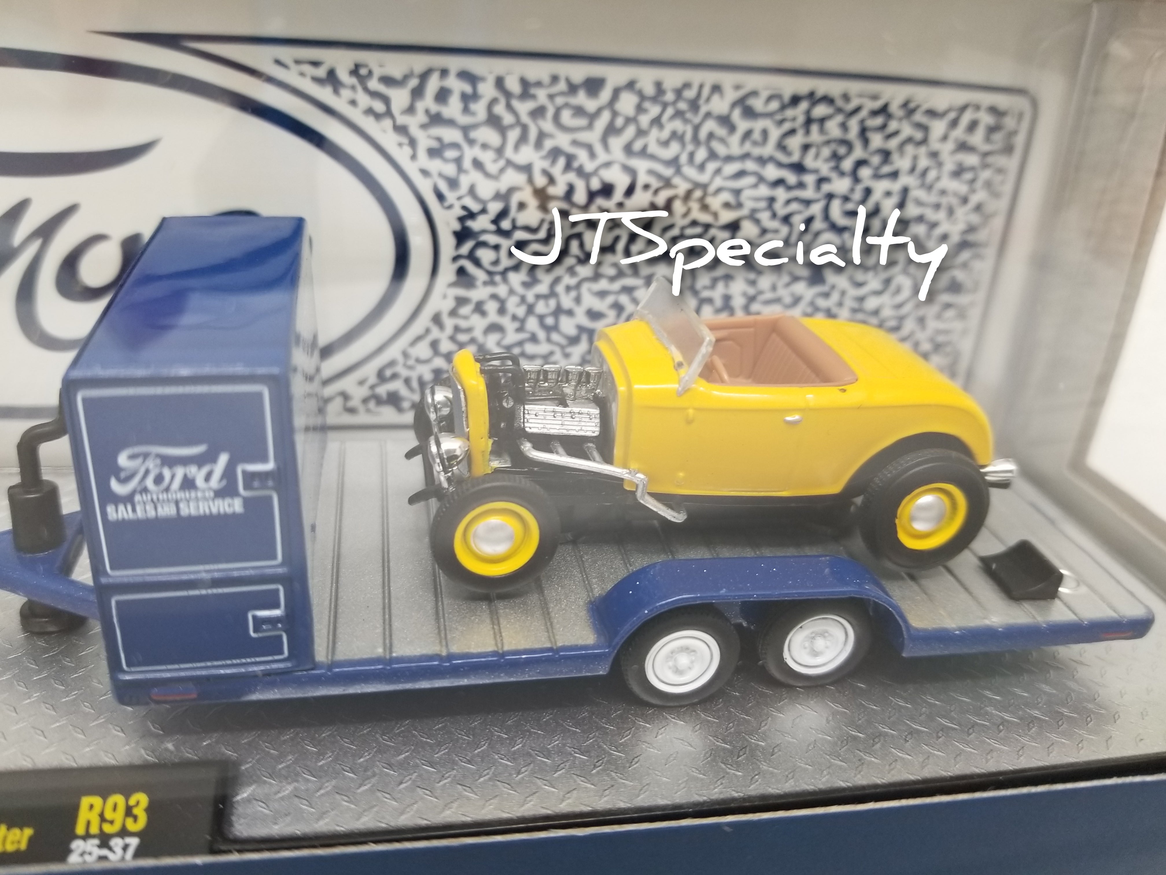 M2 1948 Ford Parcel Truck & 1932 Ford Roadster - Auto Hauler