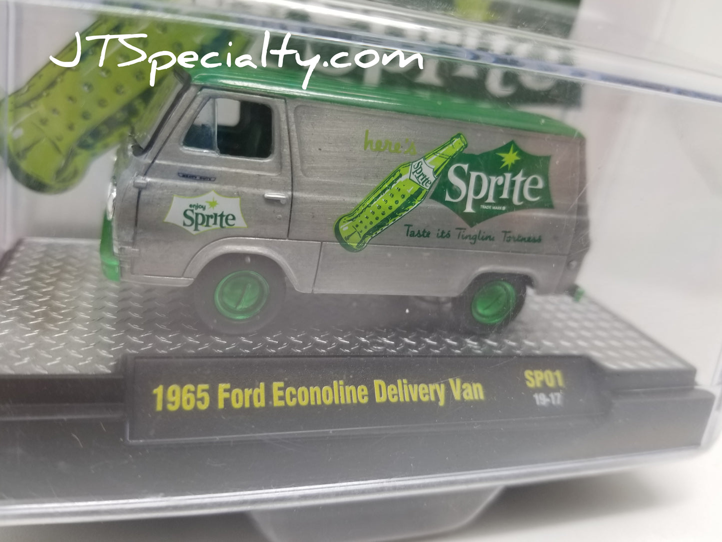 M2 SUPER CHASE - 1965 Ford Econoline Delivery Van - Sprite