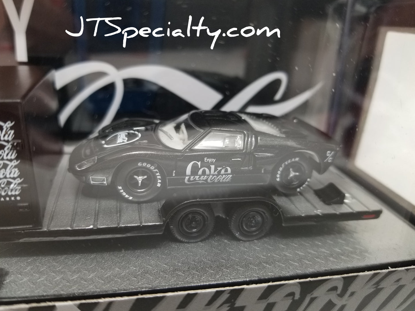 M2 1987 Ford F-350 Truck & 1966 GT40 MK2 - Coca-Cola Auto Hauler