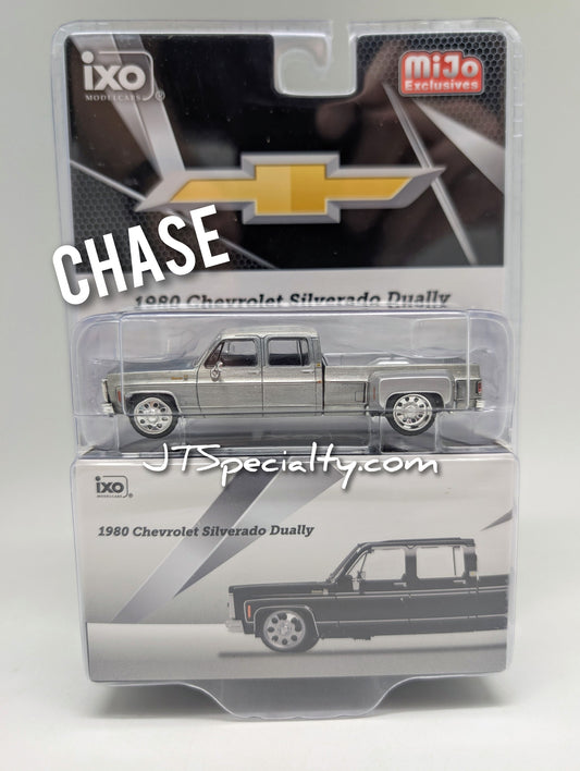 iXO CHASE 1980 Chevrolet Silverado C30 Crew Cab Dually