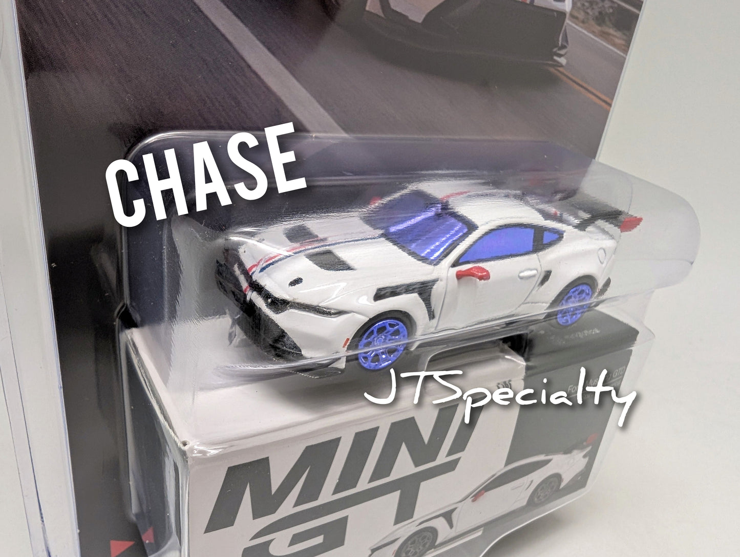 Mini GT CHASE 1097 Ford Mustang GTD - Spirit of America