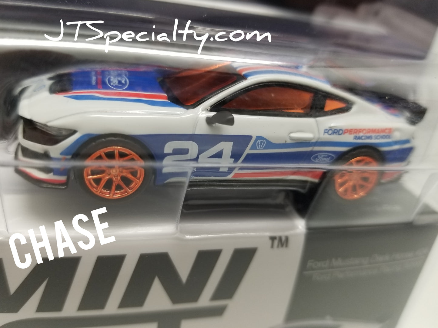 Mini GT CHASE 1172 - Ford Mustang Dark Horse #24 - Ford Racing School