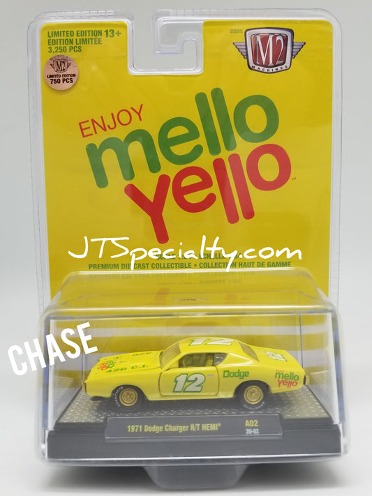 M2 CHASE A02 1971 Dodge Charger R/T HEMI - Mello Yello