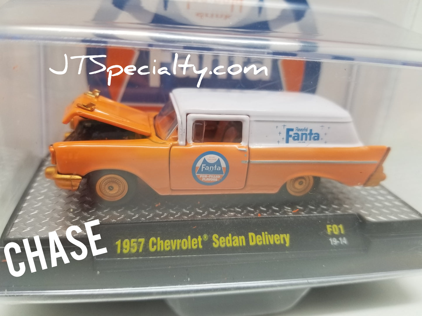 M2 CHASE FL01 1957 Chevrolet Sedan Delivery - Fanta