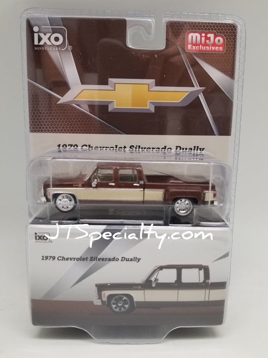 iXO 1979 Chevrolet Silverado C30 Crew Cab Dually