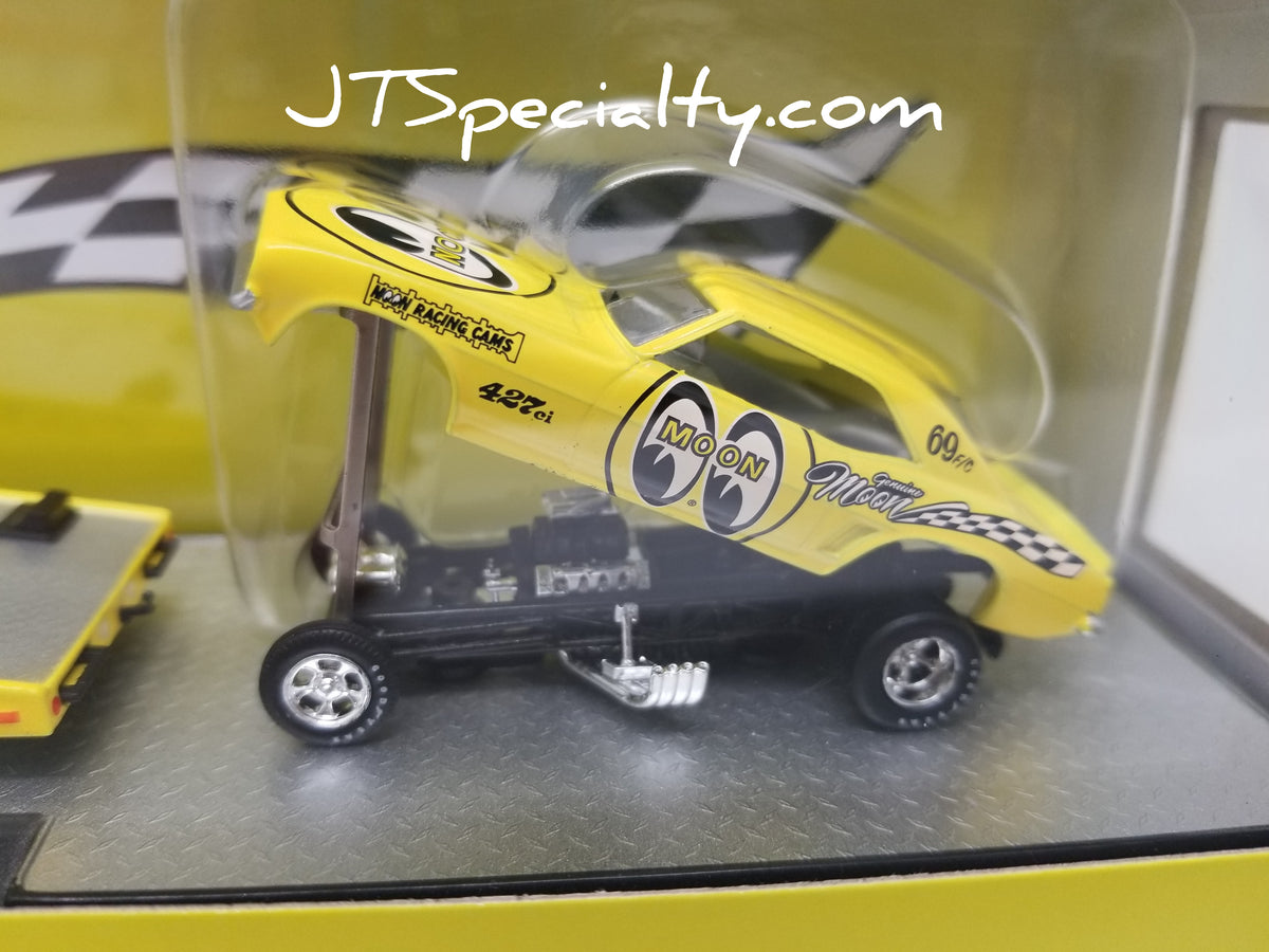 M2 1973 Chevrolet Ramp Truck & 1969 Camaro Z/28 Funny Car - Auto Hauler