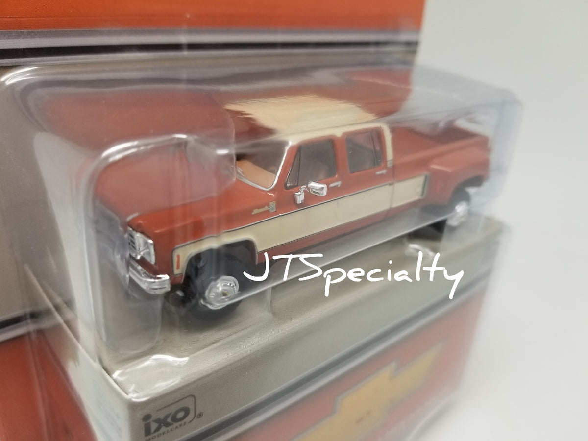 iXO 1975 Chevrolet K30 Crew Cab Dually - Grecian Bronze