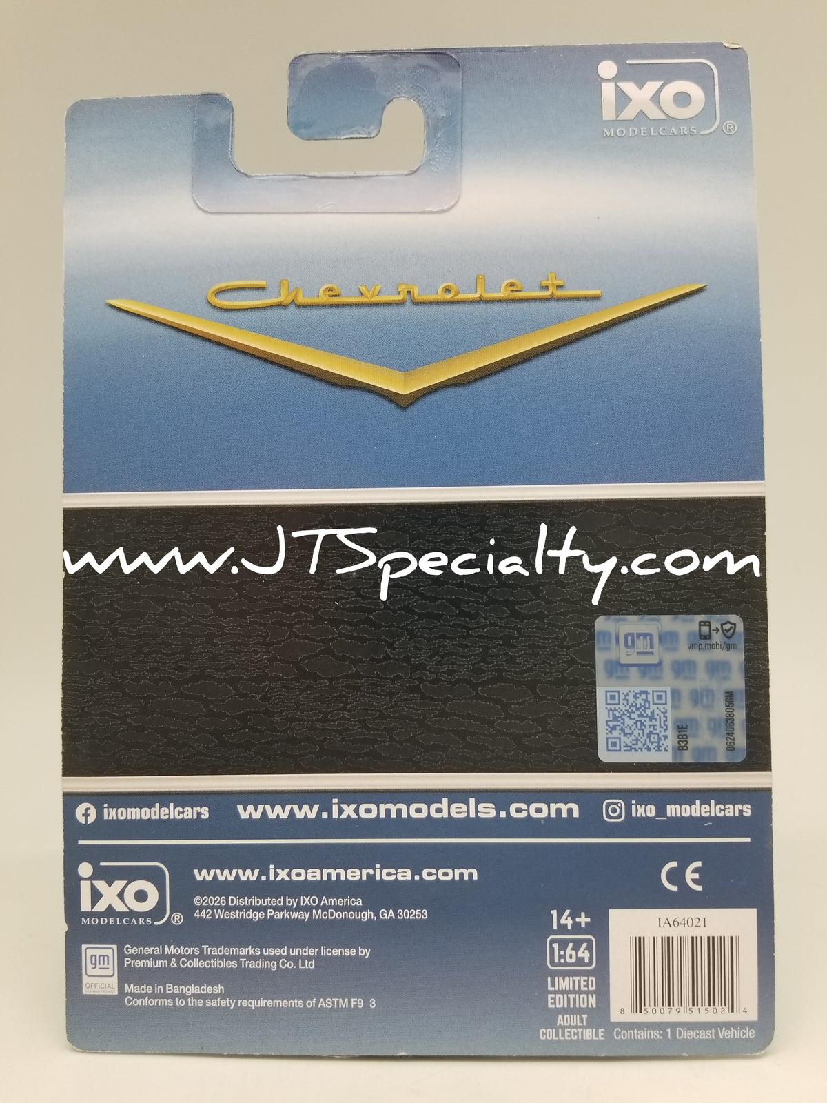 iXO 1957 Chevrolet Bel Air Sedan - Continental Kit - Blue
