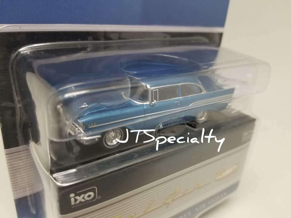 iXO 1957 Chevrolet Bel Air Sedan - Continental Kit - Blue