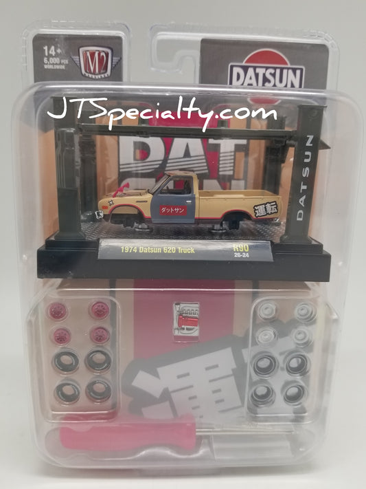 M2 1974 Datsun 620 Truck - Model Kit