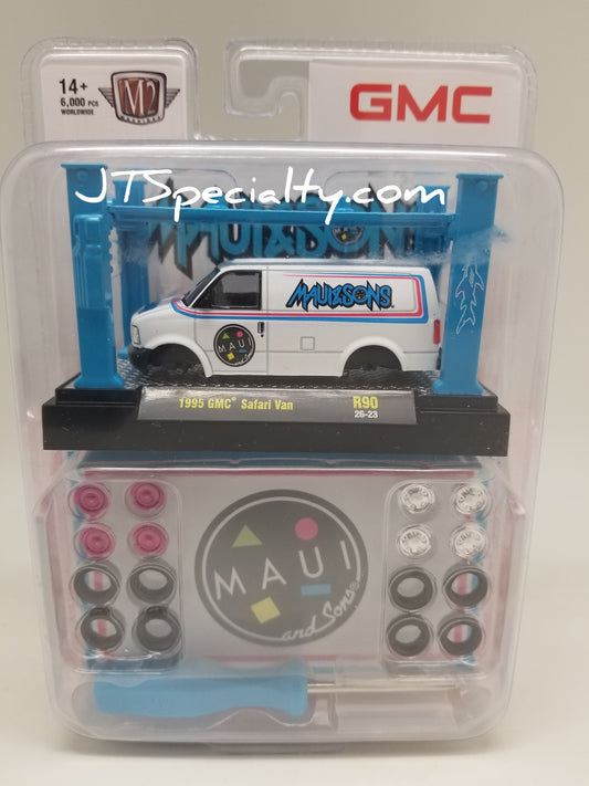 M2 1995 GMC Safari Van- Model Kit