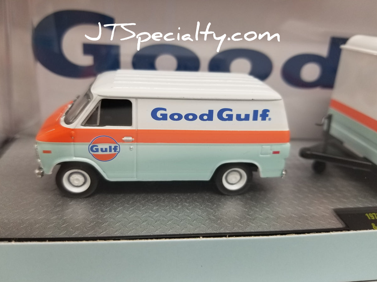 M2 1971 Chevrolet Van G10 & 1985 Camaro IROC-Z - Auto Hauler