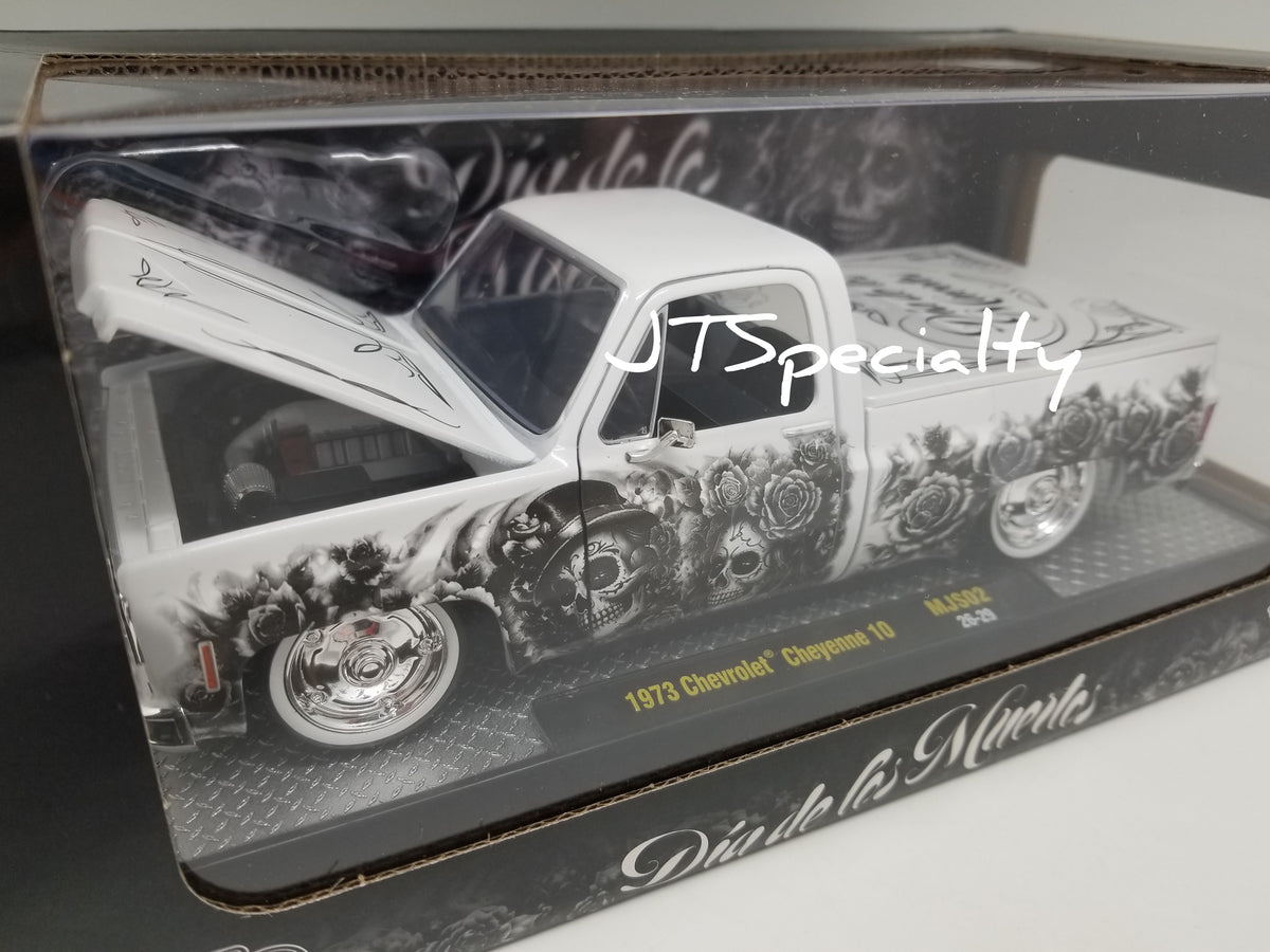 M2 1:24 1978 Chevrolet C10 Squarebody - Dia De Los Muertos