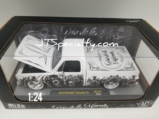 M2 1:24 1978 Chevrolet C10 Squarebody - Dia De Los Muertos