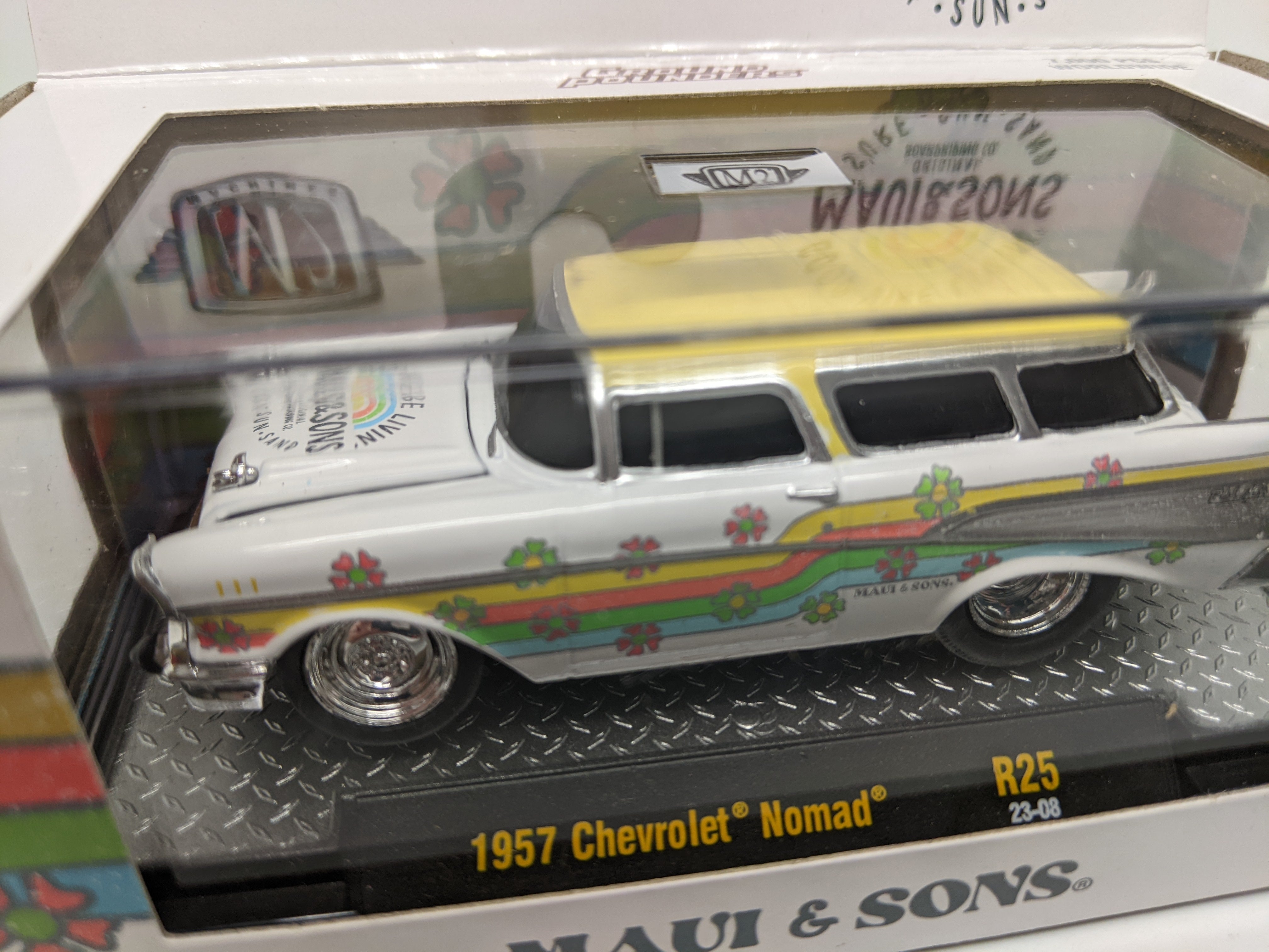 M2 1957 Chevrolet Nomad - Maui & Sons - Ground Pounders