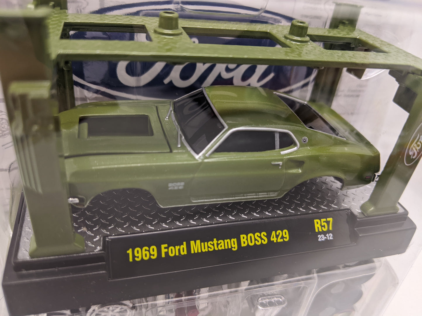 M2 1969 Ford Mustang BOSS 429 Model Kit