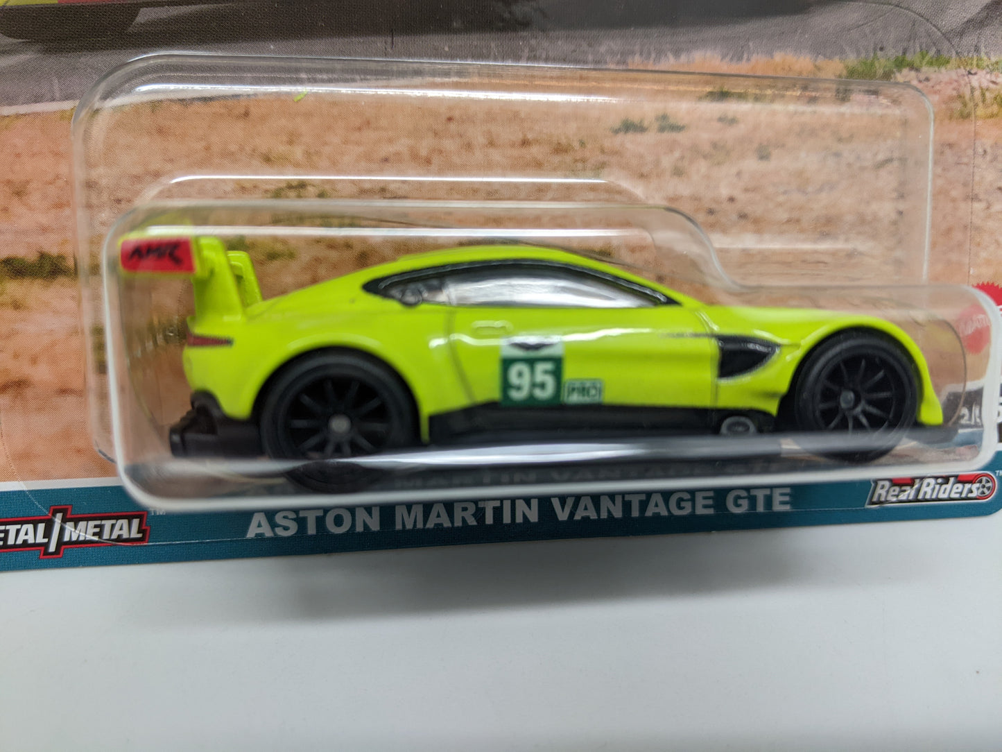 Hot Wheels RACE DAY Aston Martin Vantage GTE