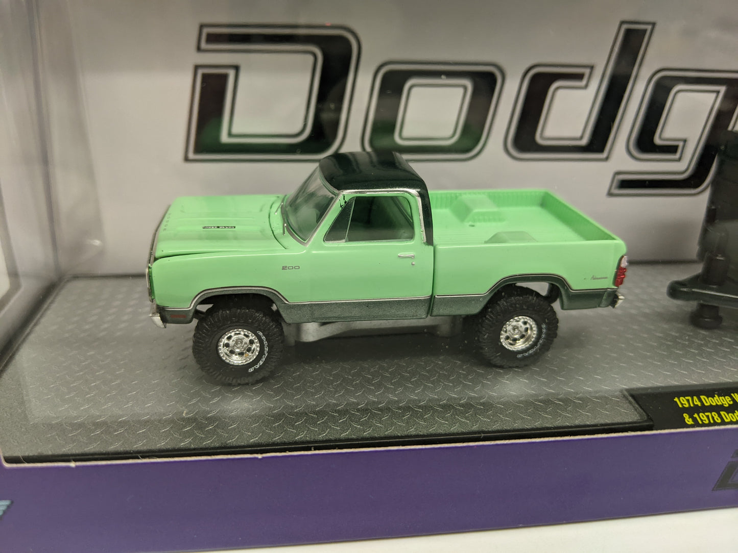 M2 1974 Dodge W200 Power Wagon & 1978 Dodge Truck Adventure 150