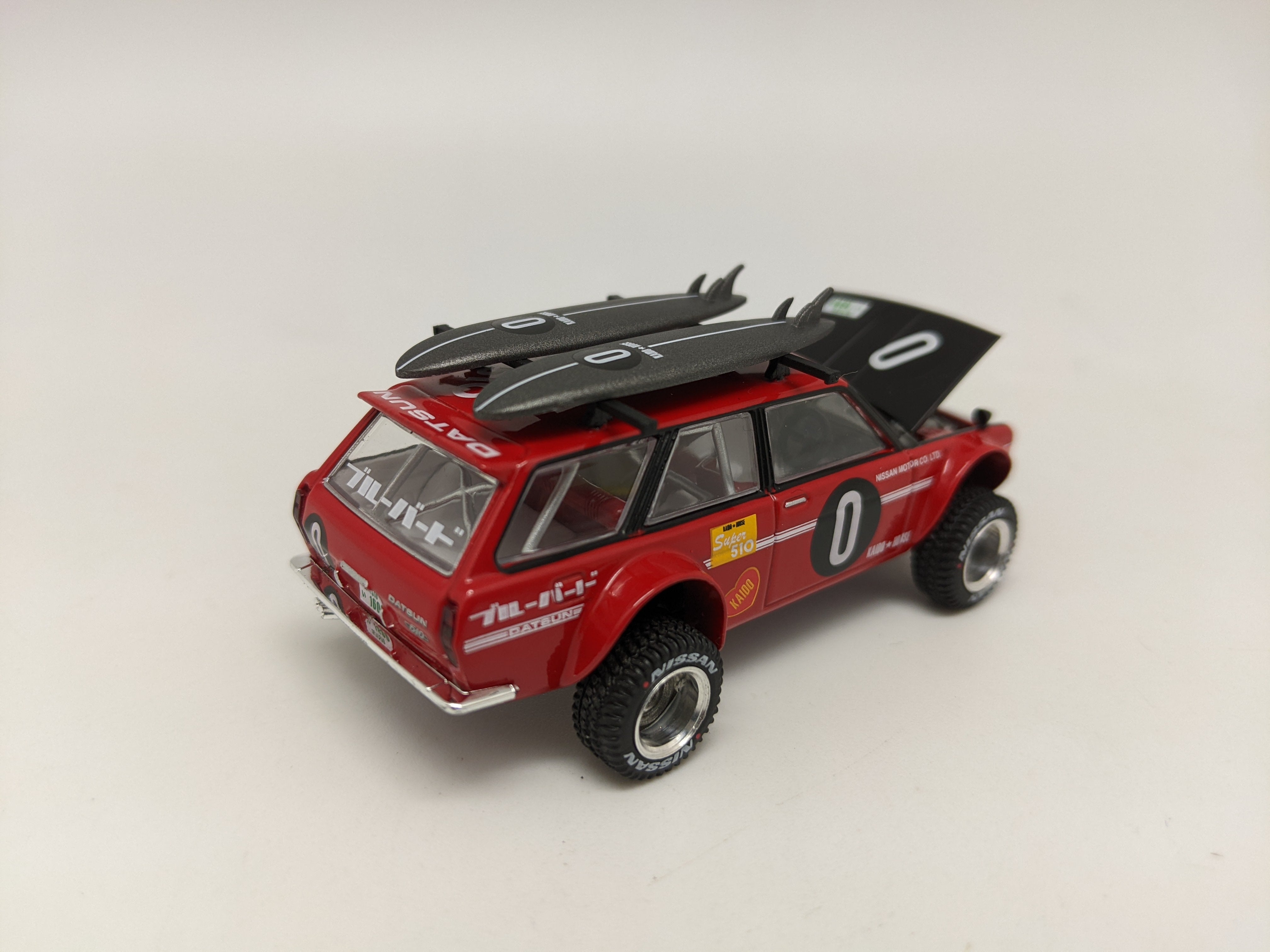 Kaido House 054 Mini GT - Datsun 510 Wagon - Surf Safari RS V2