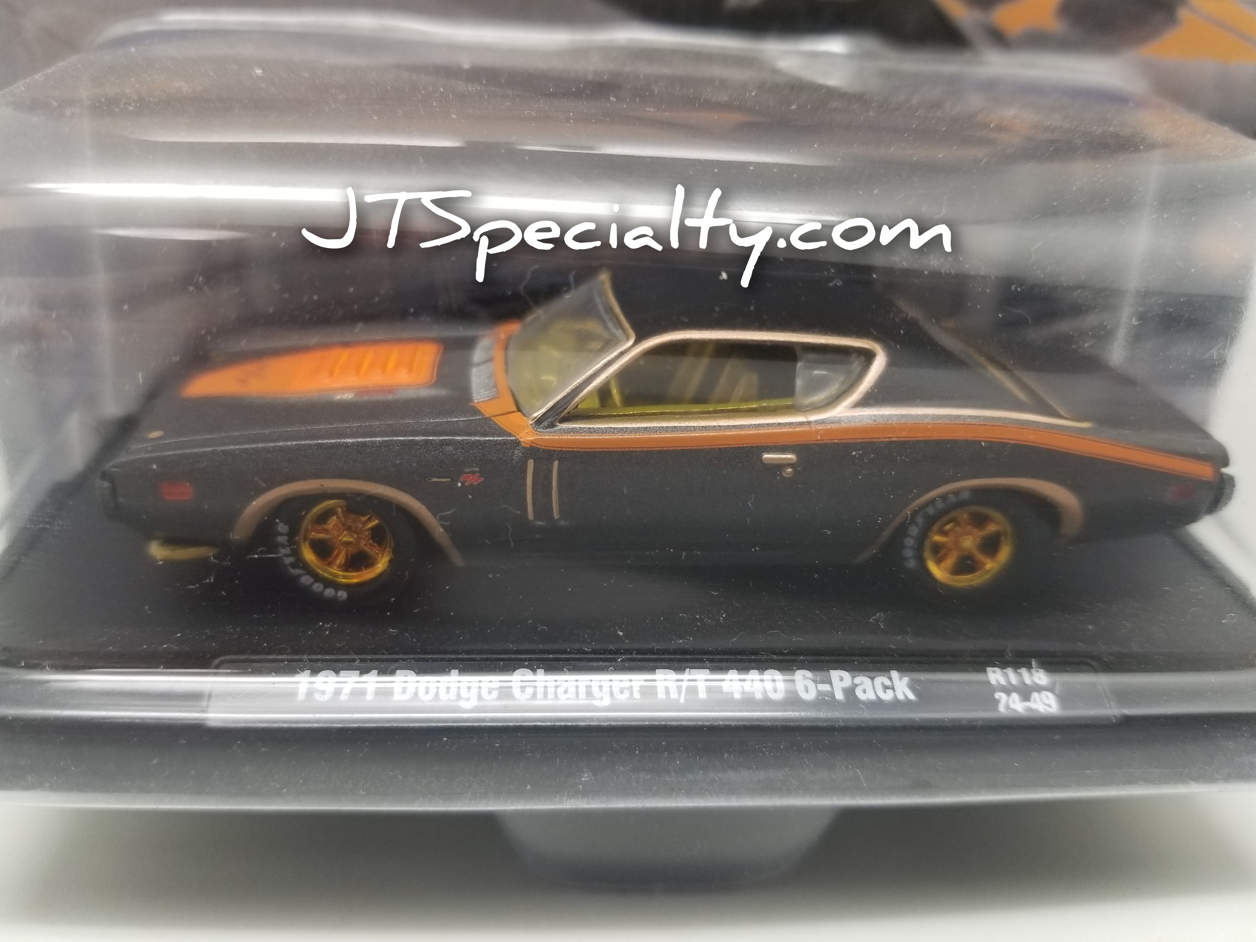 M2 CHASE 1971 Dodge Charger R/T 440 6-Pack - Drivers