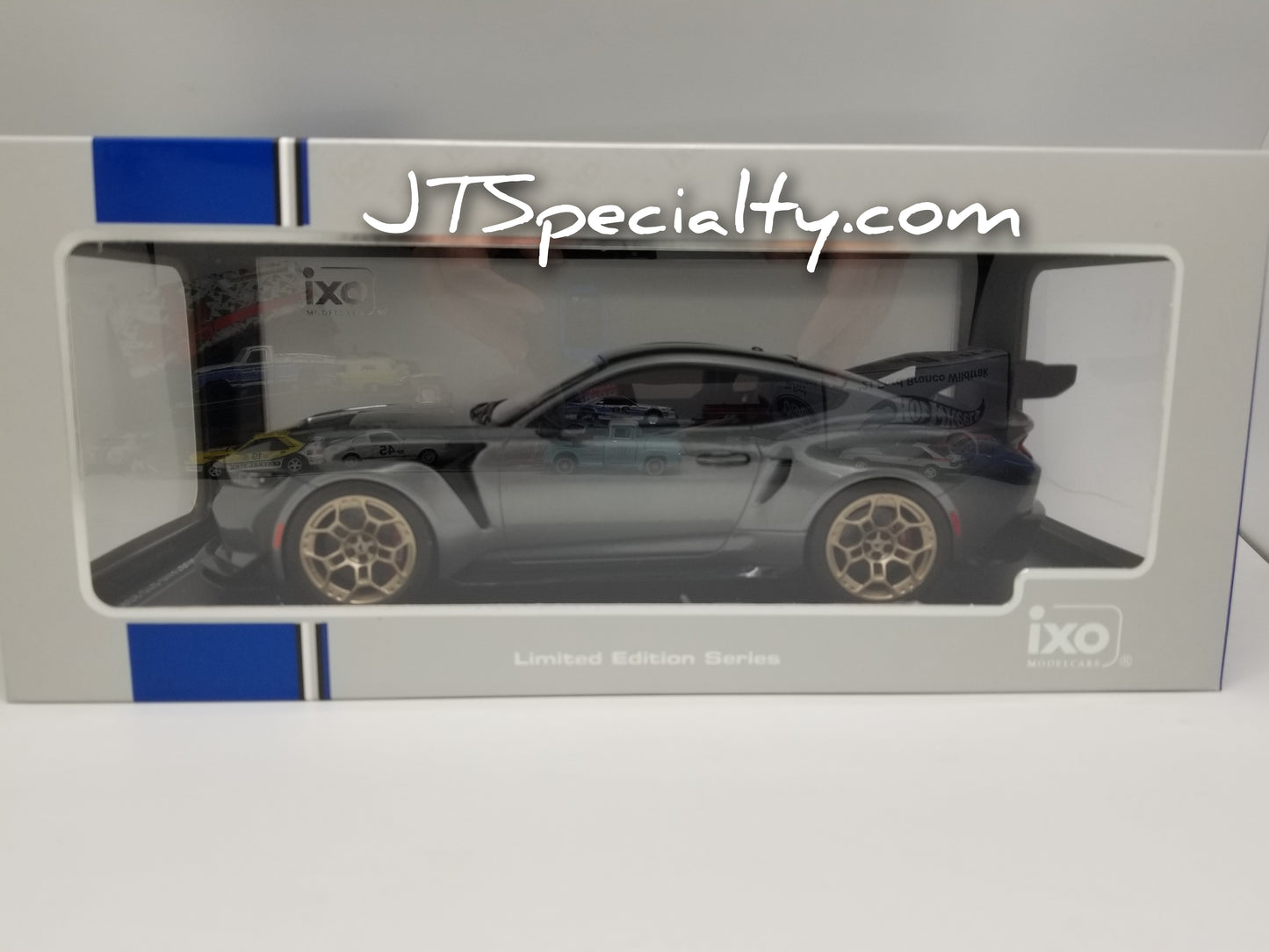 iXO 2025 Ford Mustang GTD 1:18 scale - Metallic Grey