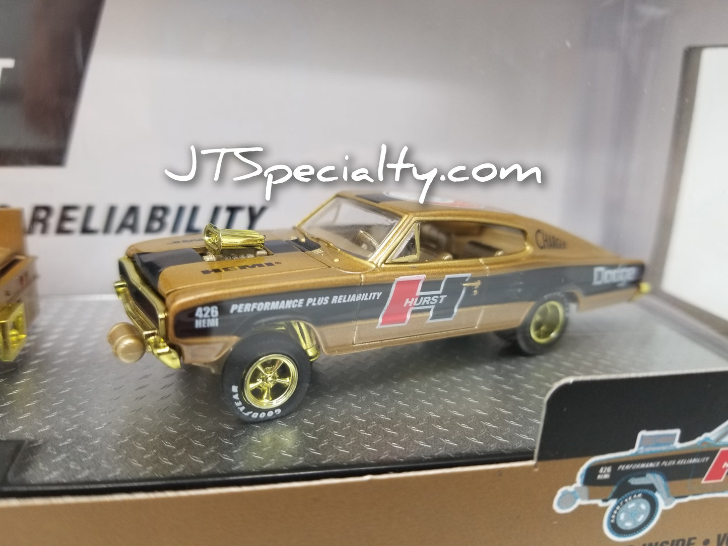 M2 CHASE 1966 Dodge L600 COE & 1966 Charger HEMI - Hurst Auto Hauler