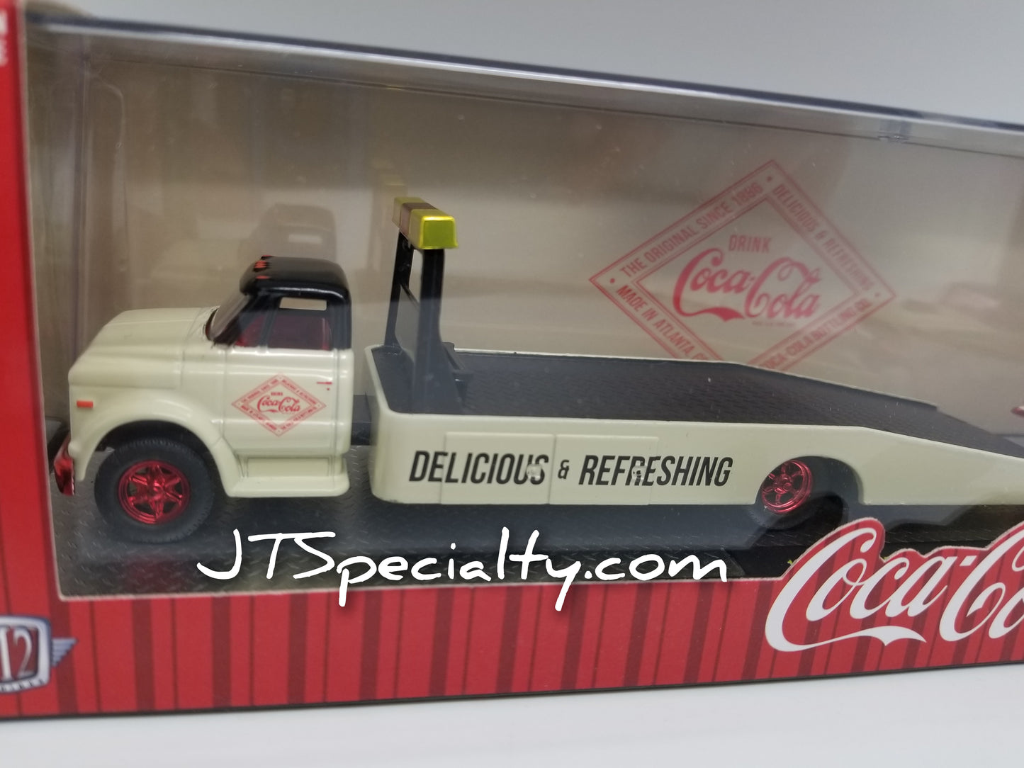 M2 CHASE 1968 Chevrolet C60 Truck & 1955 Bel Air Gasser - Coca-Cola