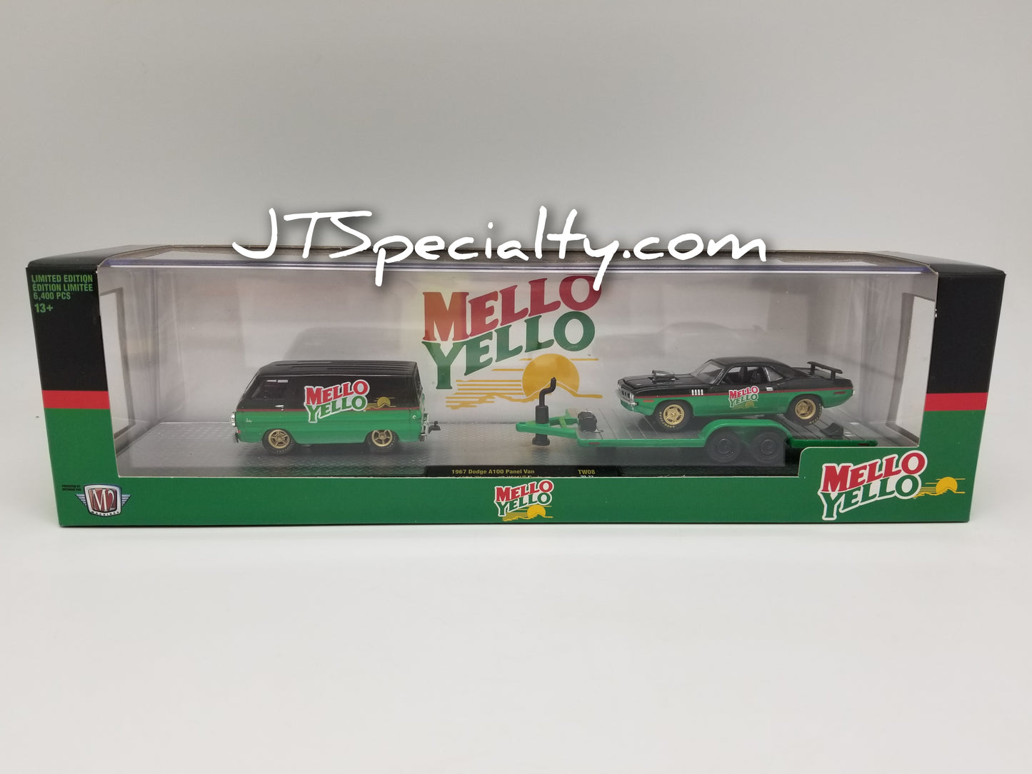 M2 1967 Dodge A100 Panel Van & 1971 Plymouth HEMI Cuda - Mello Yello Auto Hauler
