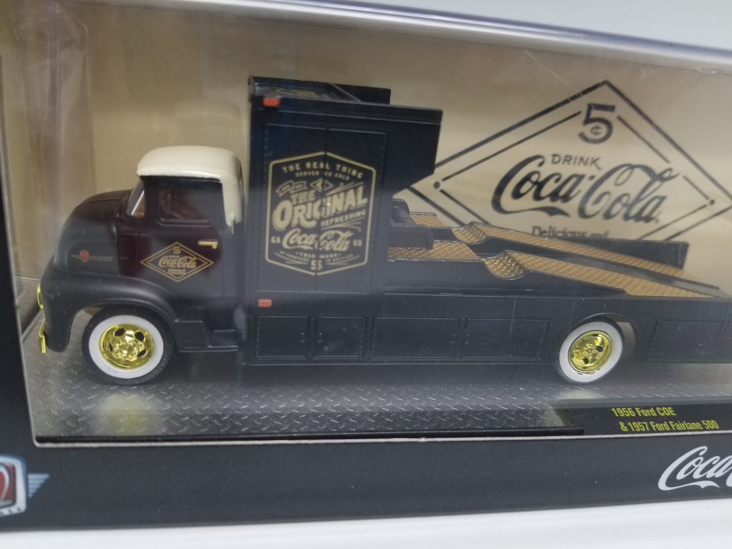 M2 CHASE 1956 Ford COE & 1957 Ford Fairlane 500 Auto Hauler