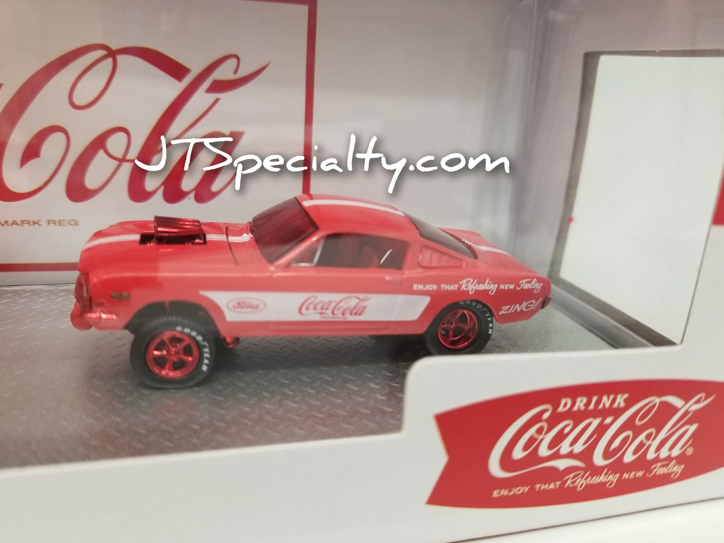 M2 CHASE 1970 Ford C-950 & 1966 Mustang Gasser - Coca-Cola Auto Hauler