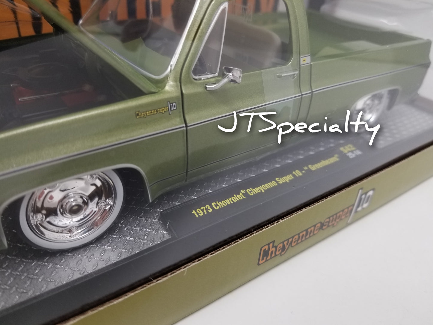 M2 1:24 Scale - 1973 Chevrolet Cheyenne Super 10 - Greenbeans