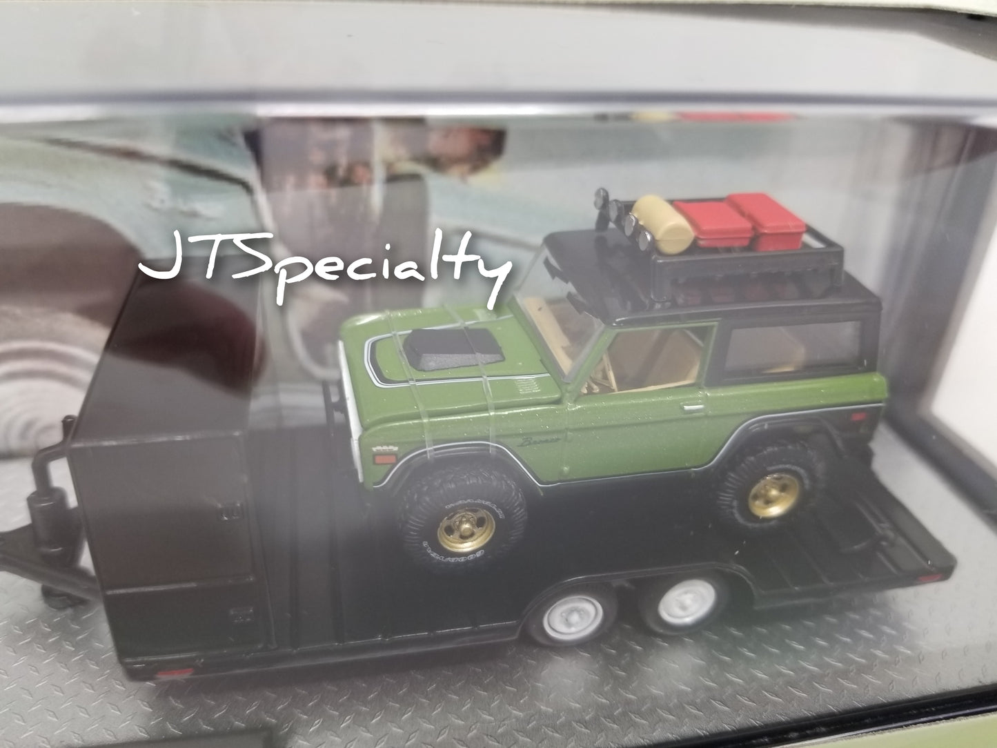 M2 1969 Ford F-100 Ranger Truck & 1971 Bronco - Auto Hauler