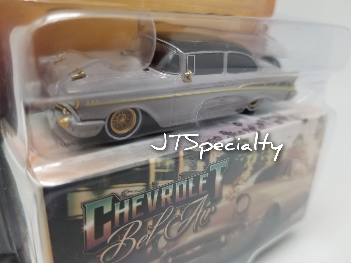 iXO 1957 Chevrolet Bel Air - Lowrider - Gray