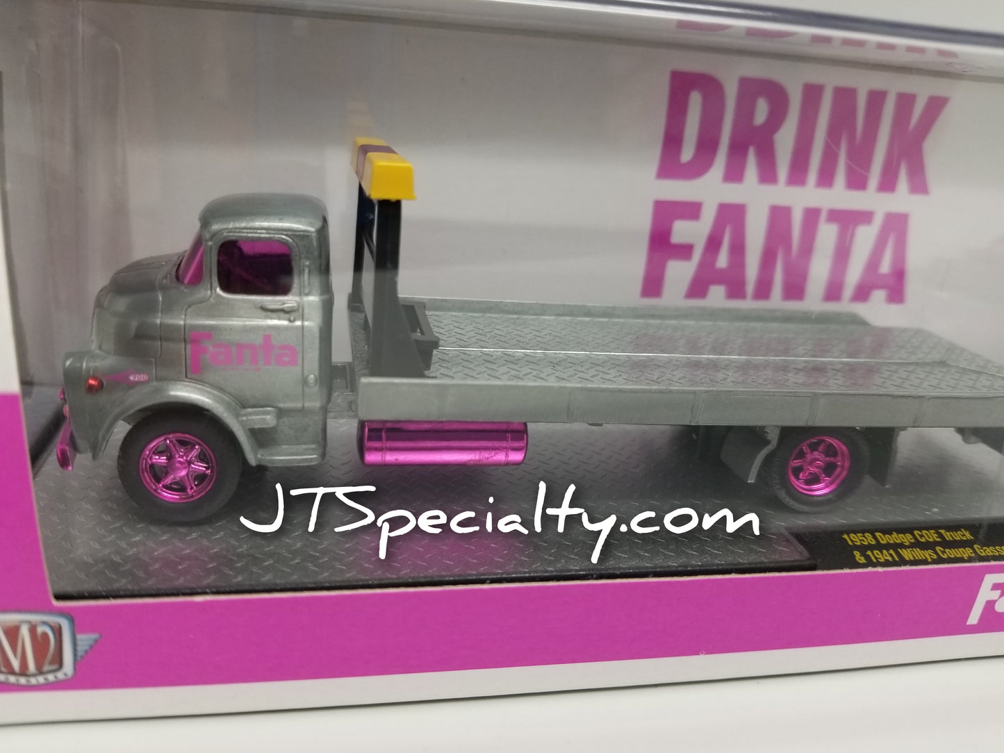 M2 SUPER CHASE 1958 Dodge COE Truck & 1941 Willys Coupe Gasser - Fanta Auto Hauler