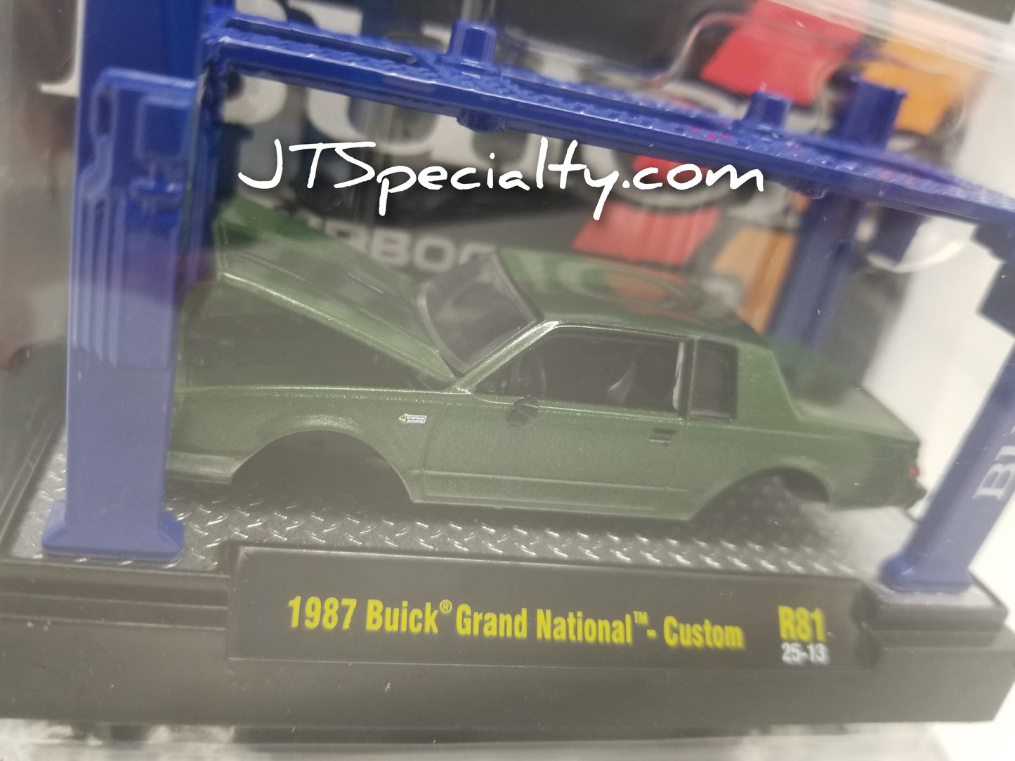 M2 1987 Buick Grand National – Model Kit