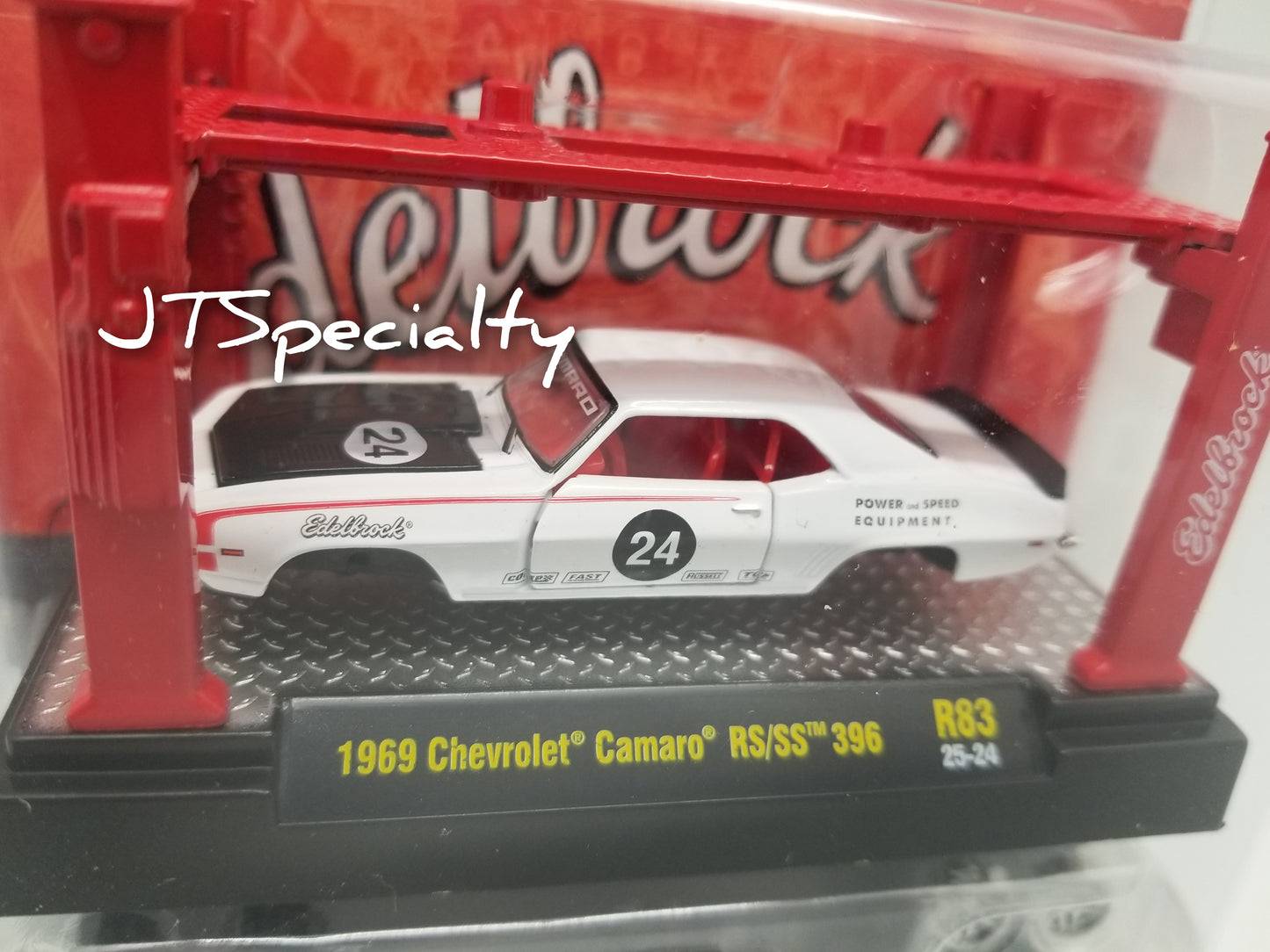 M2 1969 Chevrolet Camaro RS/SS 396 - Edelbrock Model Kit