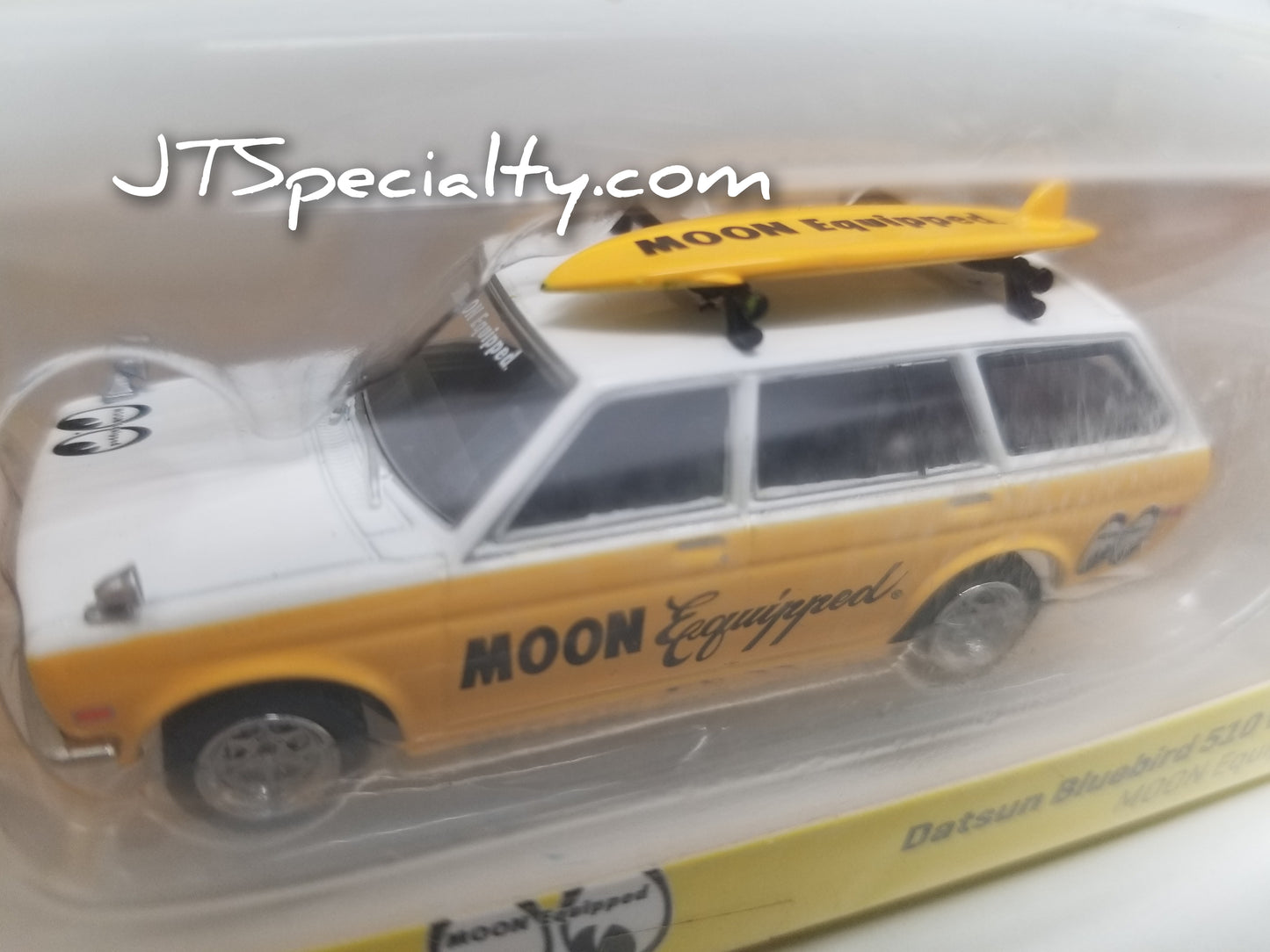 Tarmac Works - Datsun Bluebird 510 Wagon - Mooneyes