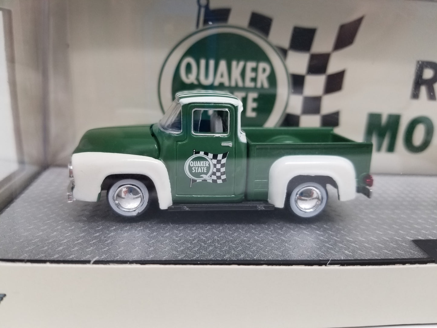 M2 1964 Ford F-150 Truck & 1932 Tudor Sedan - Auto Hauler Quaker State