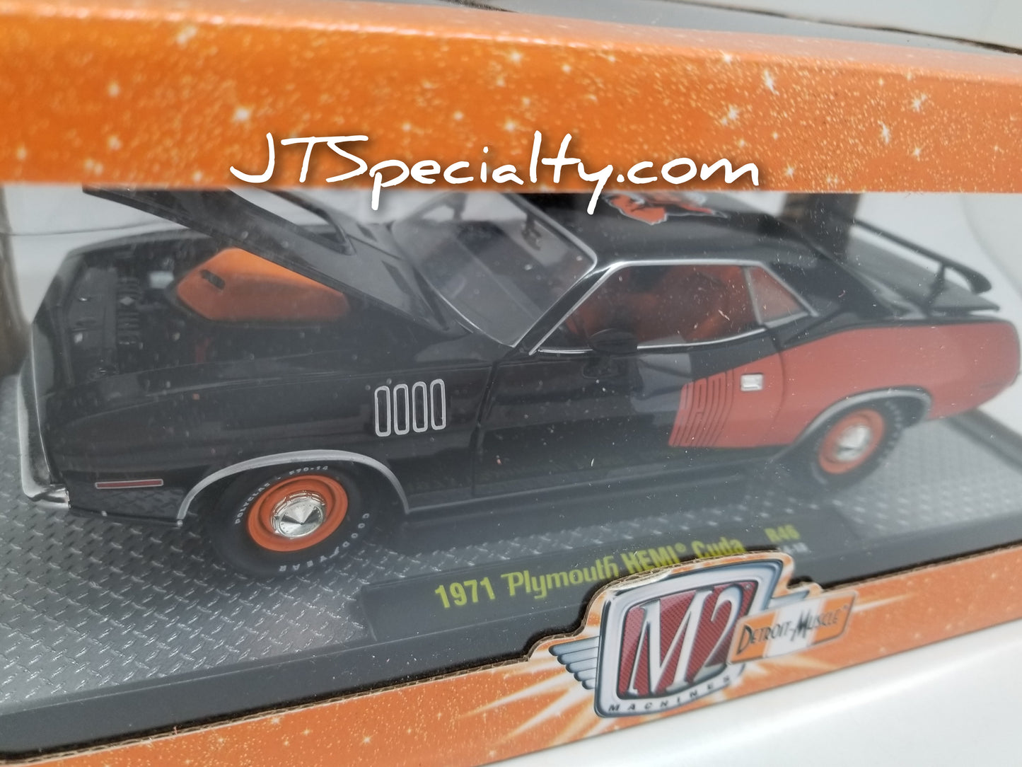 M2 1:24 Scale - 1971 Plymouth HEMI Cuda (50th Anniv)
