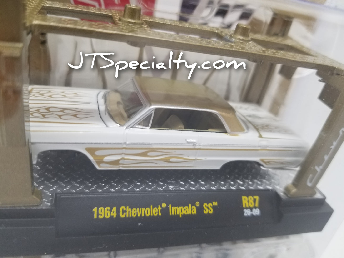M2 1964 Chevrolet Impala SS - Model Kit